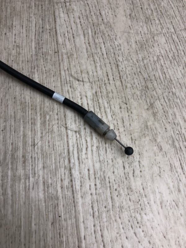 Трос замка капота HYUNDAI SONATA YF 10-14 YF 2.4 G4KK Трос замка капота HYUNDAI SONATA YF 10-14 YF 2.4 G4KK