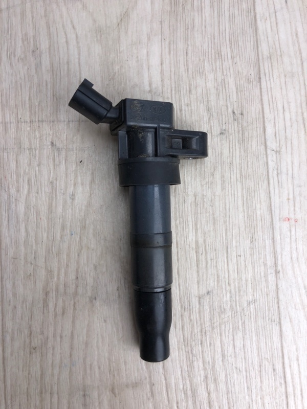 Катушка зажигания HYUNDAI SONATA YF 10-14 2012 YF 2.4 G4KK 27300-3F100 Б/У