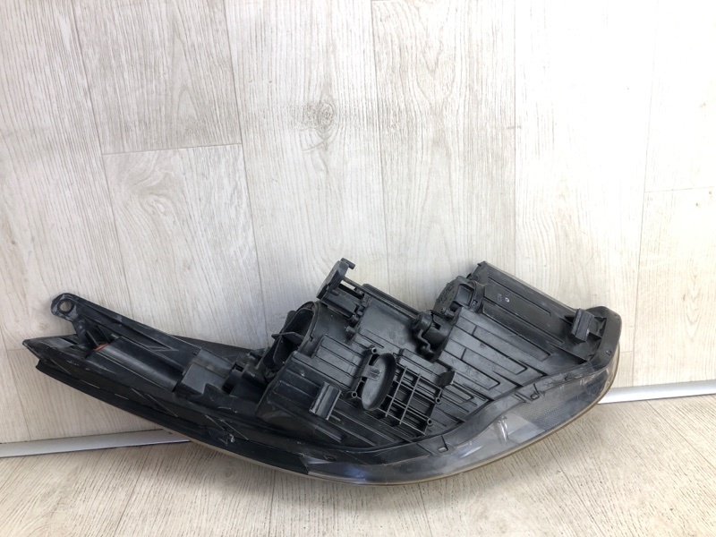 Фара передняя левая ELANTRA MD 10-15 2012 MD 1.8 G4NB