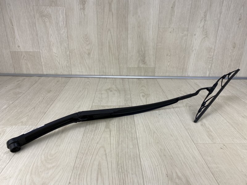 Поводок стеклоочистителя передний правый ELANTRA AD 16- 2016 AD 2.0 G4NH