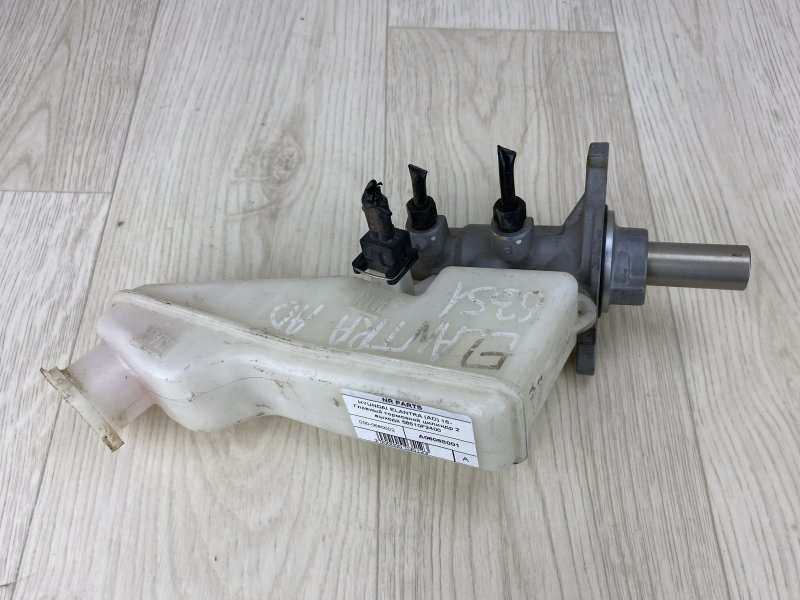 Главный тормозной цилиндр HYUNDAI ELANTRA AD 16- 2016 AD 2.0 G4NH 58510-F2400 Б/У