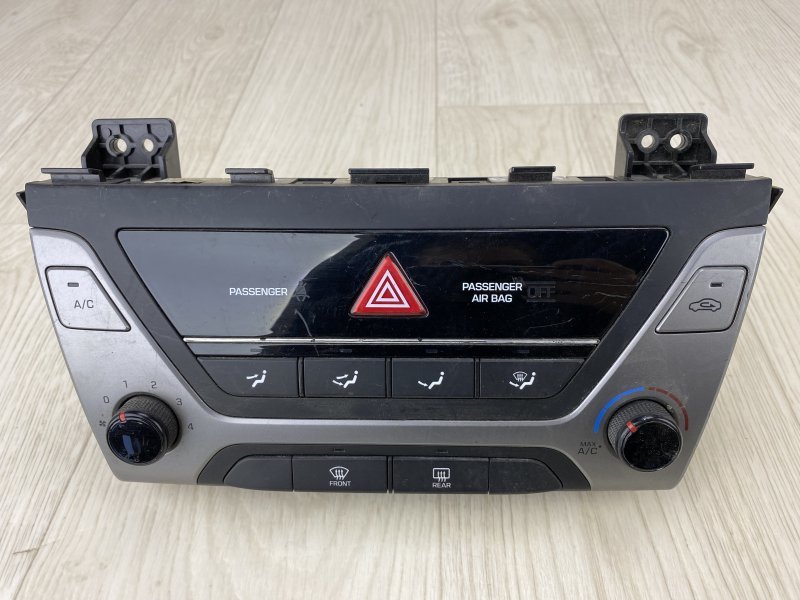 Запчасть блок управления печкой HYUNDAI ELANTRA AD 16- 2016 AD 2.0 G4NH 97250-F20604X Б/У Блок управления печкой HYUNDAI ELANTRA AD 16- 2016 AD 2.0 G4NH 97250-F20604X Б/У