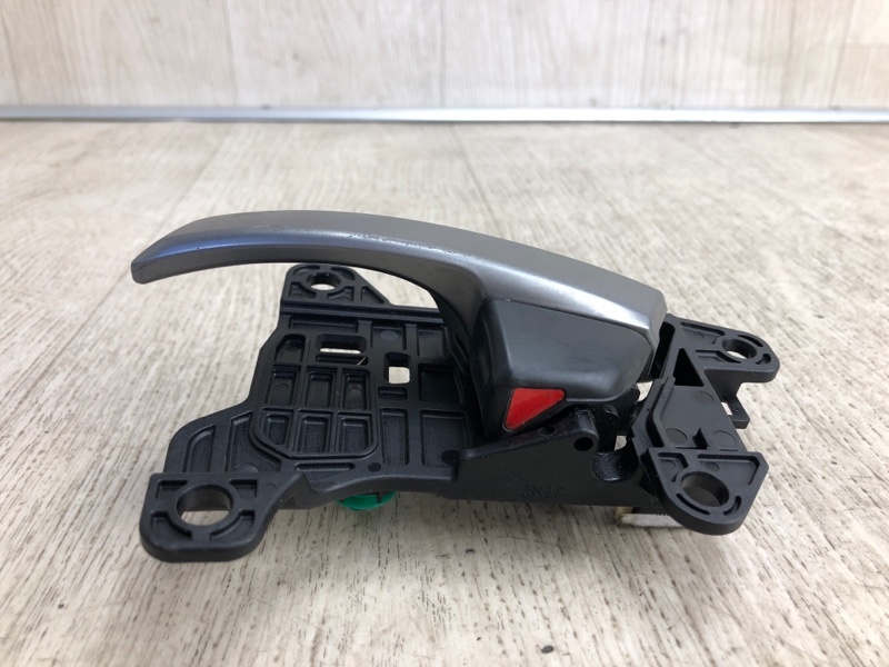 Ручка двери внутренняя задняя левая ELANTRA AD 16- 2016 AD 2.0 G4NH Ручка двери внутренняя задняя левая ELANTRA AD 16- 2016 AD 2.0 G4NH