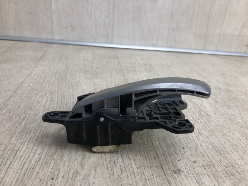 Ручка двери внутренняя задняя левая HYUNDAI ELANTRA AD 16- AD 2.0 G4NH Ручка двери внутренняя задняя левая HYUNDAI ELANTRA AD 16- AD 2.0 G4NH