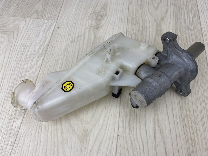 Главный тормозной цилиндр ELANTRA AD 16- 2016 AD 2.0 G4NH