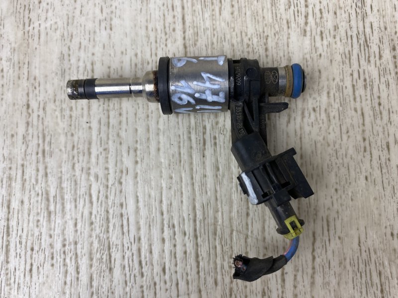 Запчасть форсунка топливная HYUNDAI ACCENT RB 10- 2015 RB 1.6 G4FD 35310-2B110 Б/У Форсунка топливная HYUNDAI ACCENT RB 10- 2015 RB 1.6 G4FD 35310-2B110 Б/У