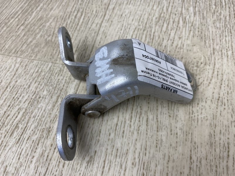 Петля двери нижняя задняя правая ACCENT RB 10- 2015 RB 1.6 G4FD Петля двери нижняя задняя правая ACCENT RB 10- 2015 RB 1.6 G4FD