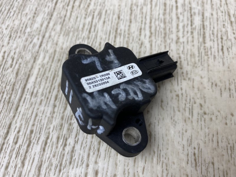 Датчик удара HYUNDAI ACCENT RB 10- RB 1.6 G4FD