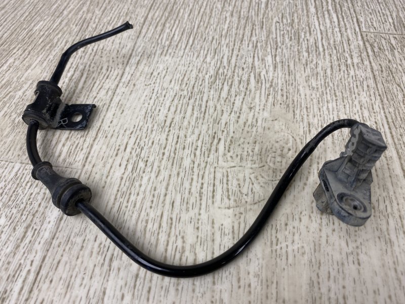 Запчасть датчик abs передний правый HYUNDAI ACCENT RB 10- 2015 RB 1.6 G4FD 95671-1R000 Б/У Датчик ABS передний правый HYUNDAI ACCENT RB 10- 2015 RB 1.6 G4FD 95671-1R000 Б/У