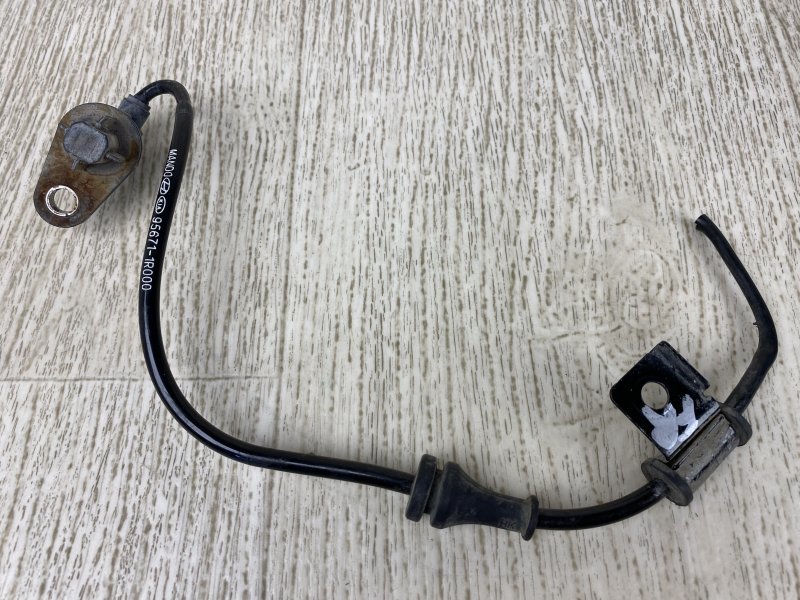 Датчик ABS передний правый ACCENT RB 10- 2015 RB 1.6 G4FD Датчик ABS передний правый ACCENT RB 10- 2015 RB 1.6 G4FD