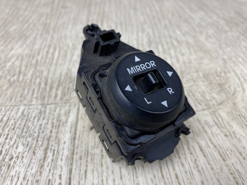 Блок управления зеркалами HYUNDAI ACCENT RB 10- 2015 RB 1.6 G4FD 93530-1R0004X Б/У