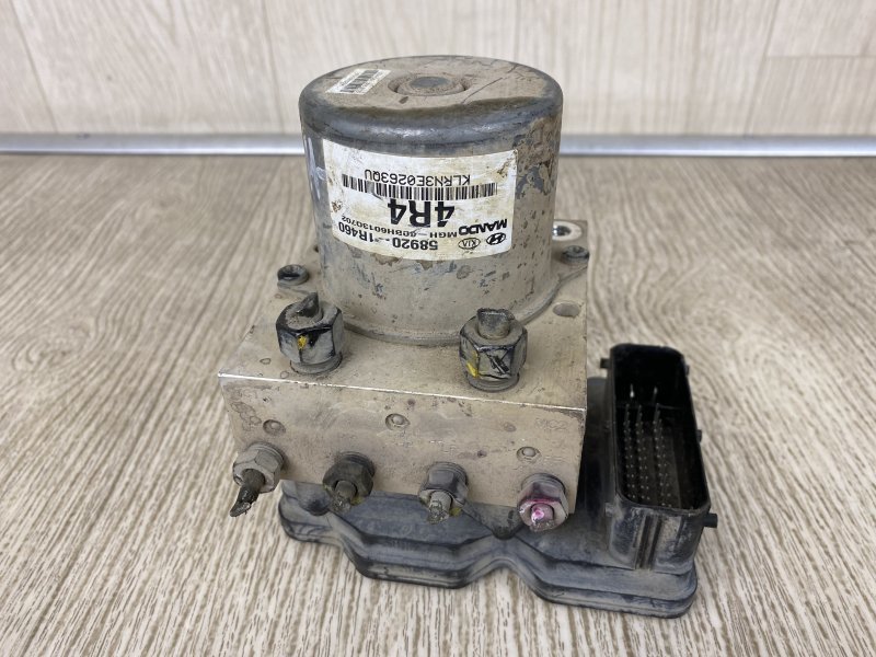 Запчасть блок abs HYUNDAI ACCENT RB 10- 2015 RB 1.6 G4FD 58920-1R460 Б/У Блок ABS HYUNDAI ACCENT RB 10- 2015 RB 1.6 G4FD 58920-1R460 Б/У