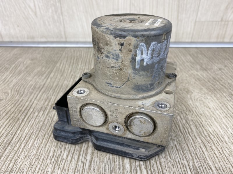 Блок ABS HYUNDAI ACCENT RB 10- RB 1.6 G4FD Блок ABS HYUNDAI ACCENT RB 10- RB 1.6 G4FD