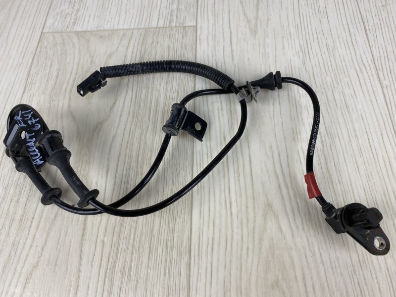 Запчасть датчик abs передний правый HYUNDAI ACCENT RB 10- 2016 RB 1.6 G4FD 95671-1R000 Б/У Датчик ABS передний правый HYUNDAI ACCENT RB 10- 2016 RB 1.6 G4FD 95671-1R000 Б/У
