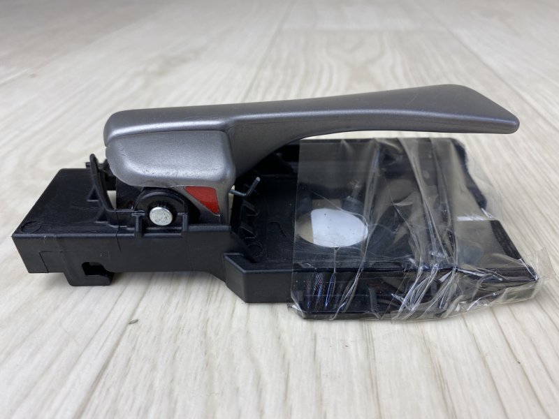 Ручка двери внутренняя передняя правая HYUNDAI ACCENT RB 10- RB 1.6 G4FD