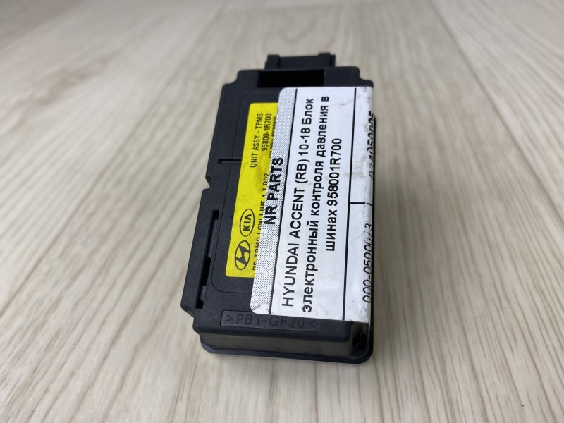 Козырек солнцезащитный правый ACCENT RB 10- 2015 RB 1.6 G4FD