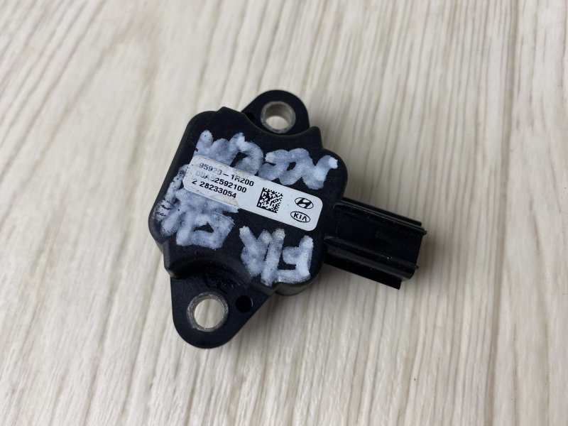 Датчик удара HYUNDAI ACCENT RB 10- RB 1.6 G4FD