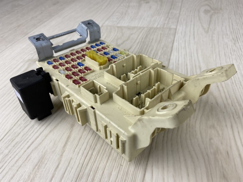 Блок предохранителей салон ACCENT RB 10- 2015 RB 1.6 G4FD