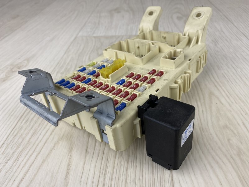 Блок предохранителей салон HYUNDAI ACCENT RB 10- RB 1.6 G4FD