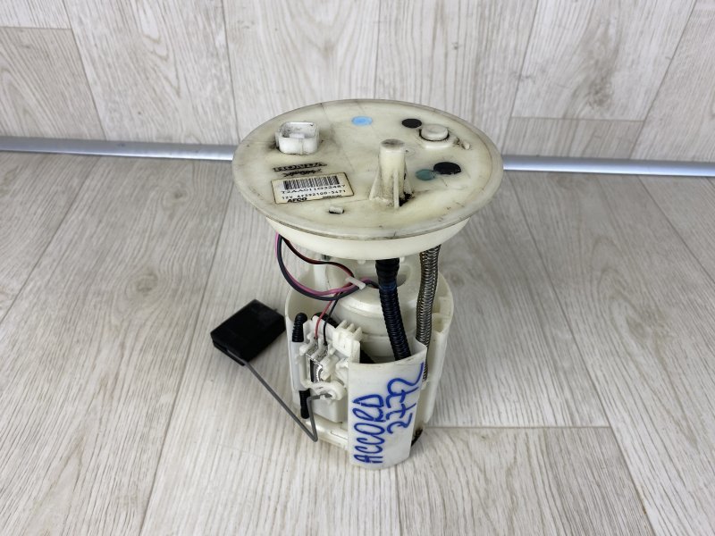 Топливный насос HONDA ACCORD COUPE CT 12- 2014 CT 2.4 K24W 17045-T2A-A01 Б/У