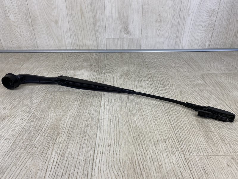 Поводок стеклоочистителя передний правый FUSION 14- 2015 CD4 1.5 HDTX