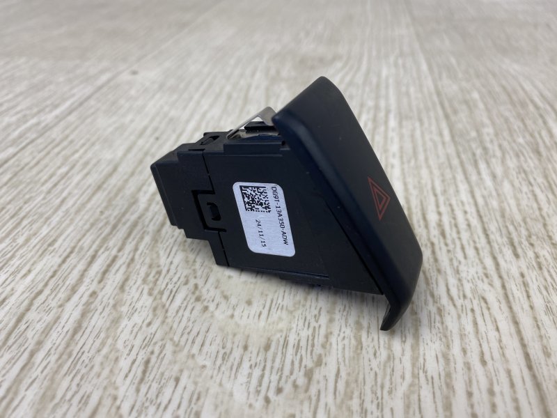 Кнопка аварийной сигнализации FORD FUSION 14- CD4 1.5 HDTX