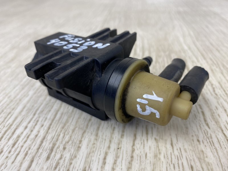 Клапан электромагнитный (вакуумный) FORD FUSION 14- CD4 1.5 HDTX Клапан электромагнитный (вакуумный) FORD FUSION 14- CD4 1.5 HDTX