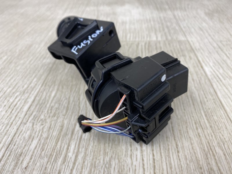 Замок зажигания FUSION 14- 2015 CD4 1.5 HDTX