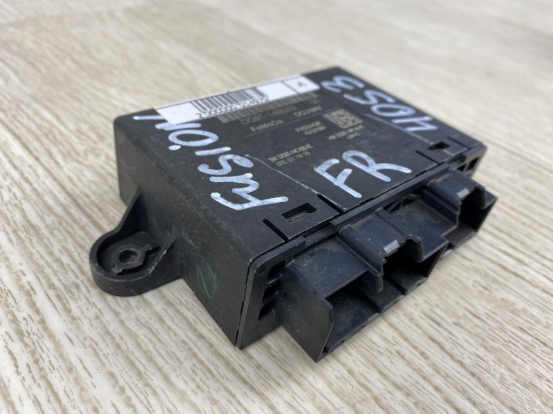 Блок комфорта передний правый FUSION 14- 2015 CD4 1.5 HDTX