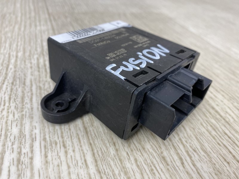 Блок комфорта задний FUSION 14- 2015 CD4 1.5 HDTX