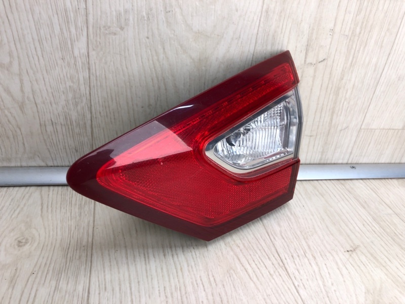 Фонарь внутренний задний правый FUSION 14- 2013 CD4 C20HDTX