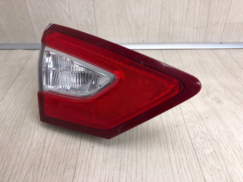 Фонарь внутренний задний левый FORD FUSION 14- 2013 CD4 C20HDTX DS7Z-1340-5A Б/У