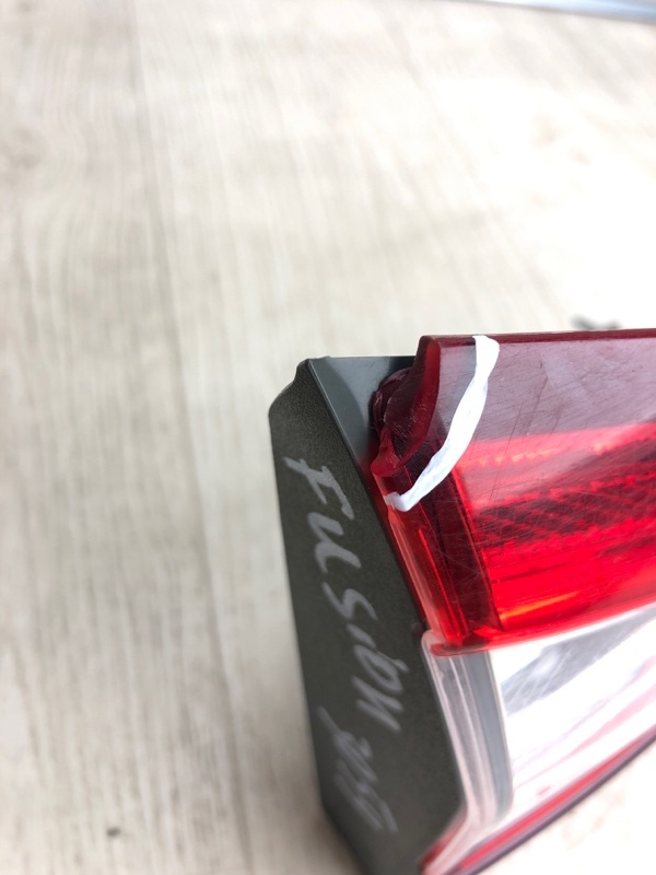 Фонарь внутренний задний левый FUSION 14- 2013 CD4 C20HDTX