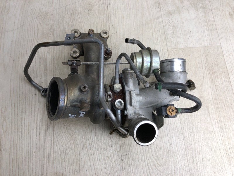 Запчасть турбина FORD FUSION 14- 2013 CD4 C20HDTX CJ5Z-6K682-E Б/У Турбина FORD FUSION 14- 2013 CD4 C20HDTX CJ5Z-6K682-E Б/У