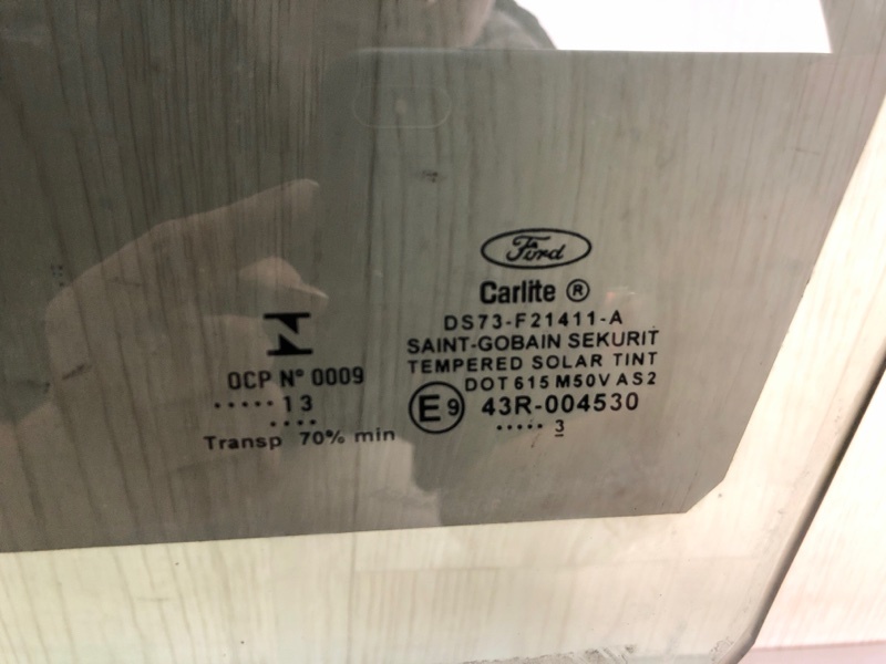 Стекло двери переднее левое FUSION 14- 2013 CD4 C20HDTX