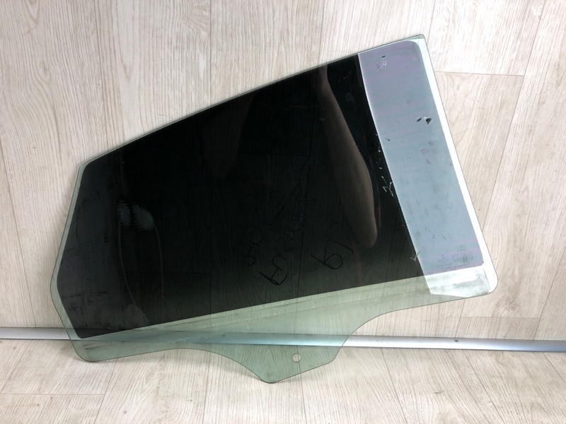 Стекло двери заднее левое FORD FUSION 14- CD4 C20HDTX