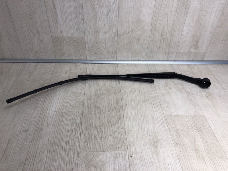 Поводок стеклоочистителя передний правый FUSION 14- 2013 CD4 C20HDTX