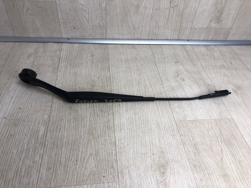Поводок стеклоочистителя передний левый FORD FUSION 14- 2013 CD4 C20HDTX DS7Z-17527-A Б/У
