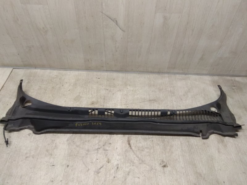 Пластик под лобовое стекло / Жабо FORD FUSION 14- 2013 CD4 C20HDTX DS7Z-54018A16-A Б/У