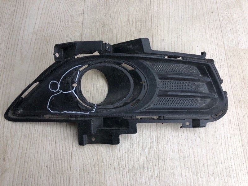 Накладка противотуманной фары правая FORD FUSION 14- 2013 CD4 C20HDTX DS7Z-17B814-BB Б/У