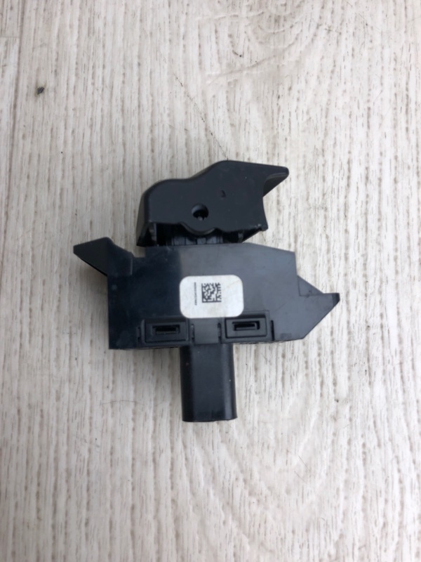 Кнопка стояночного тормоза FUSION 14- 2013 CD4 C20HDTX