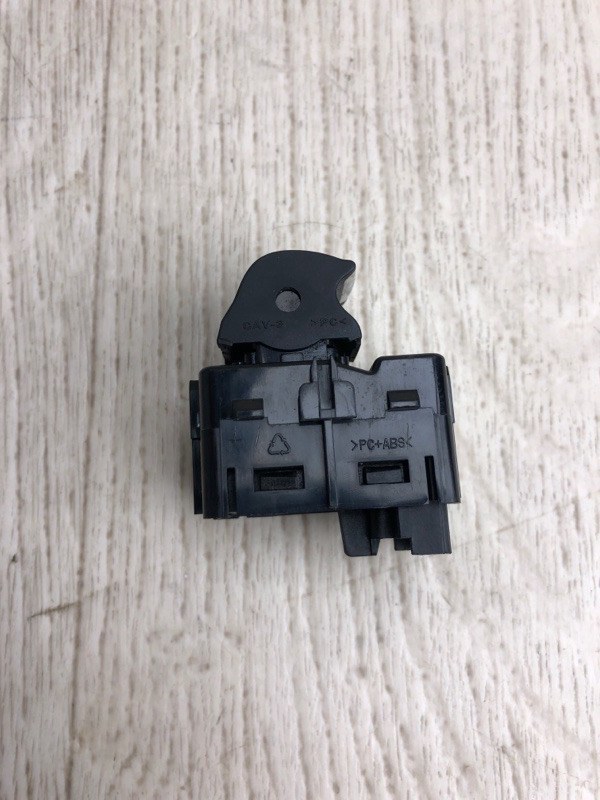 Кнопка стеклоподъемника задняя FUSION 14- 2013 CD4 C20HDTX Кнопка стеклоподъемника задняя FUSION 14- 2013 CD4 C20HDTX