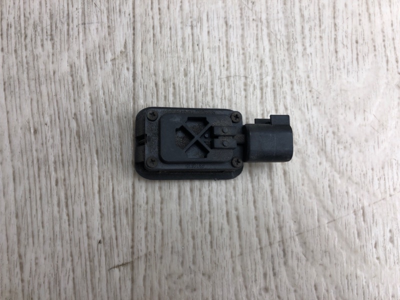 Кнопка открывания багажника наружная FORD FUSION 14- CD4 C20HDTX