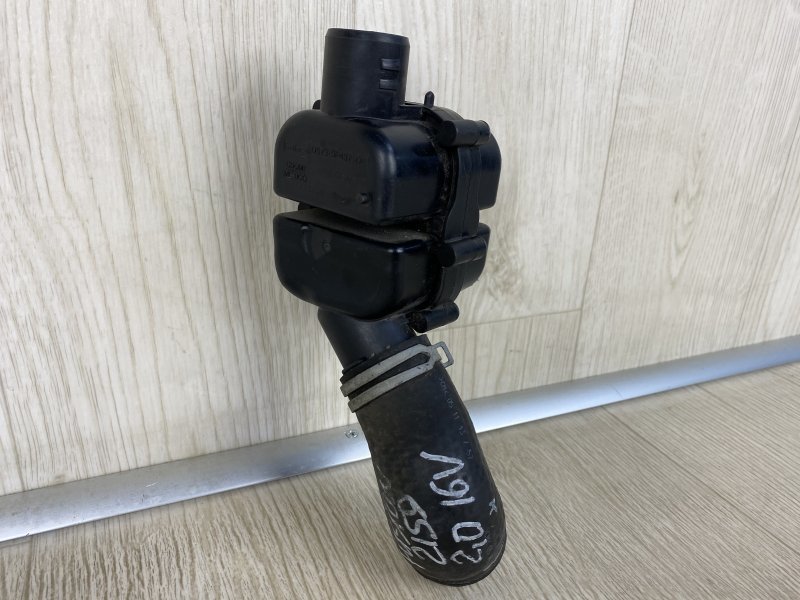 Патрубок интеркулера FORD FUSION 14- CD4 C20HDTX Патрубок интеркулера FORD FUSION 14- CD4 C20HDTX