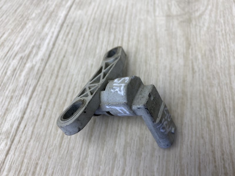 Датчик положения коленвала FORD FUSION 14- CD4 C20HDTX Датчик положения коленвала FORD FUSION 14- CD4 C20HDTX