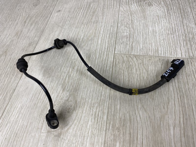 Запчасть датчик abs задний FORD FUSION 14- 2014 CD4 C20HDTX DG9Z-2C190-J Б/У Датчик ABS задний FORD FUSION 14- 2014 CD4 C20HDTX DG9Z-2C190-J Б/У