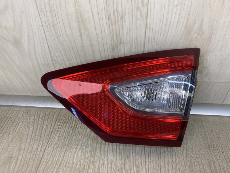Фонарь внутренний задний правый FORD FUSION 14- 2014 CD4 C25HDEX DS7Z-1340-4A Б/У