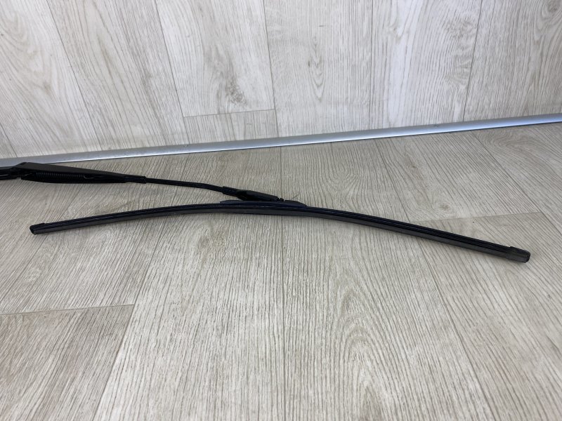 Поводок стеклоочистителя передний правый FORD FUSION 14- CD4 C25HDEX