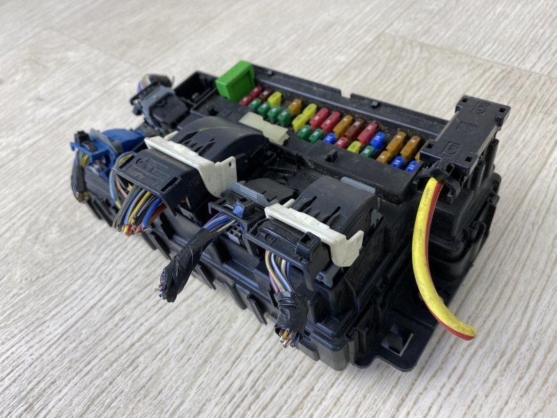 Блок предохранителей моторный отсек FORD FUSION 14- CD4 C25HDEX