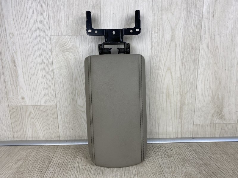 Подлокотник FORD ESCAPE 12-19 2017 TM2 1.5 M9MA GJ5Z-7806024-AB Б/У